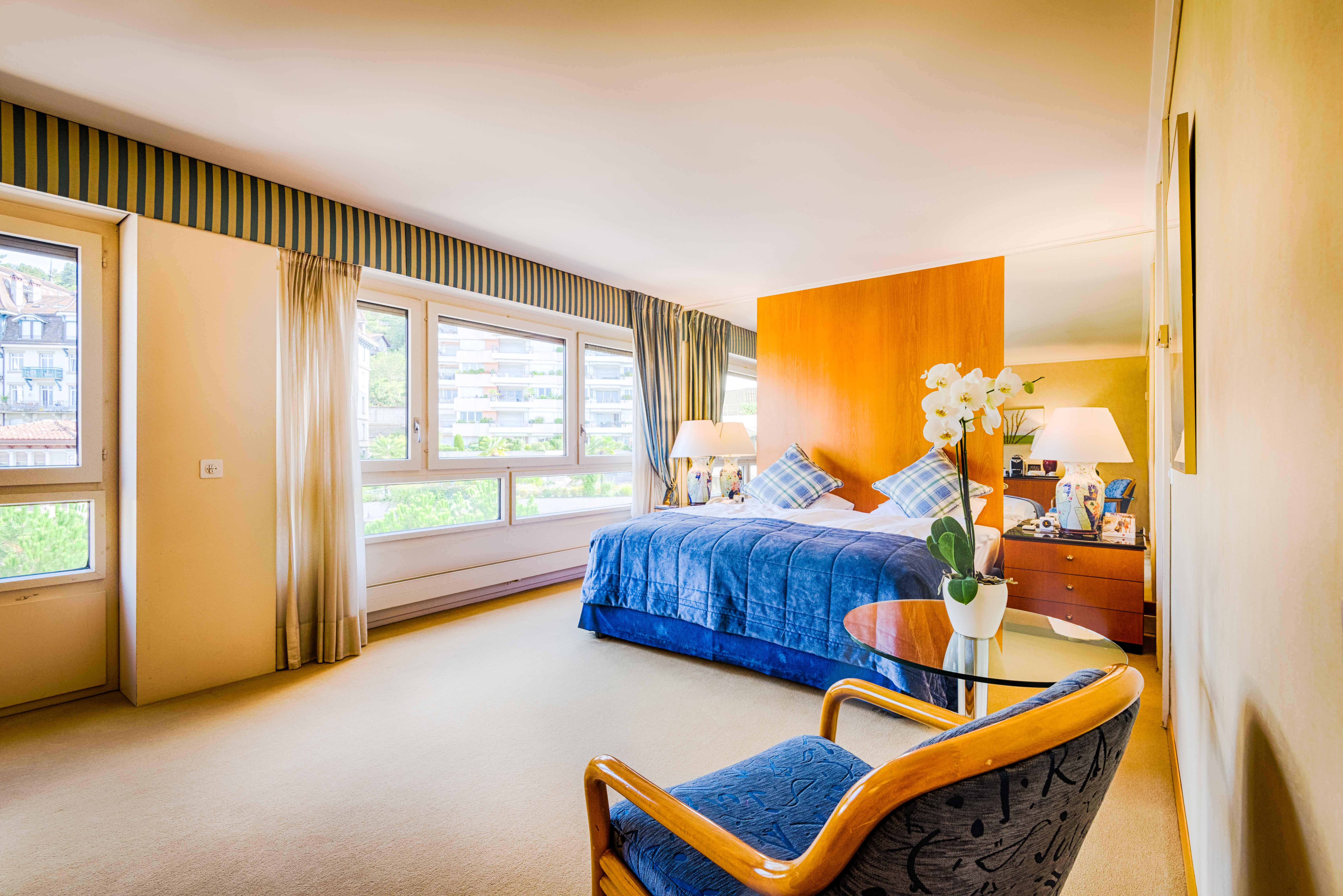 Royal Plaza Montreux Exterior foto A bedroom at the hotel