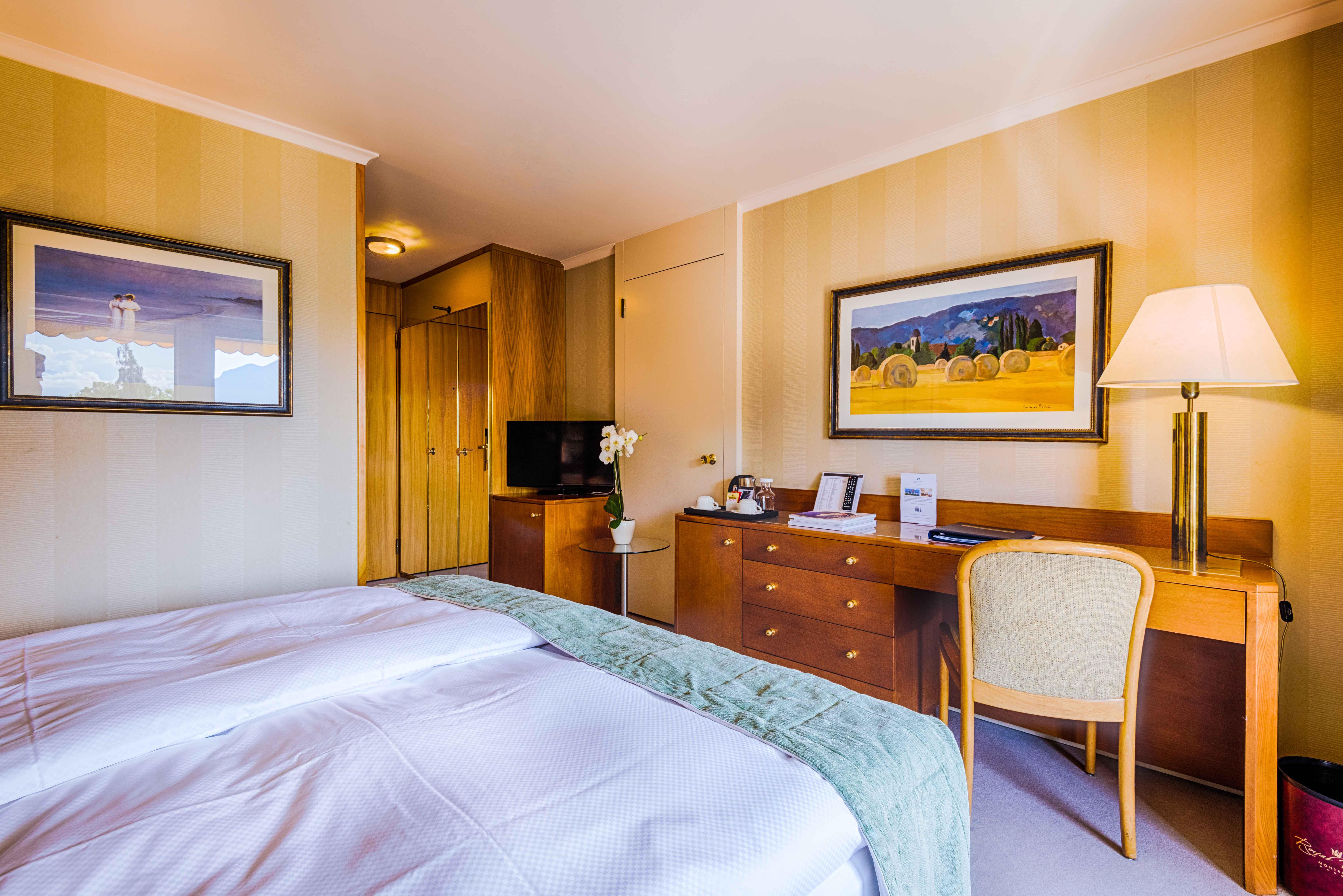 Royal Plaza Montreux Exterior foto A room at the hotel