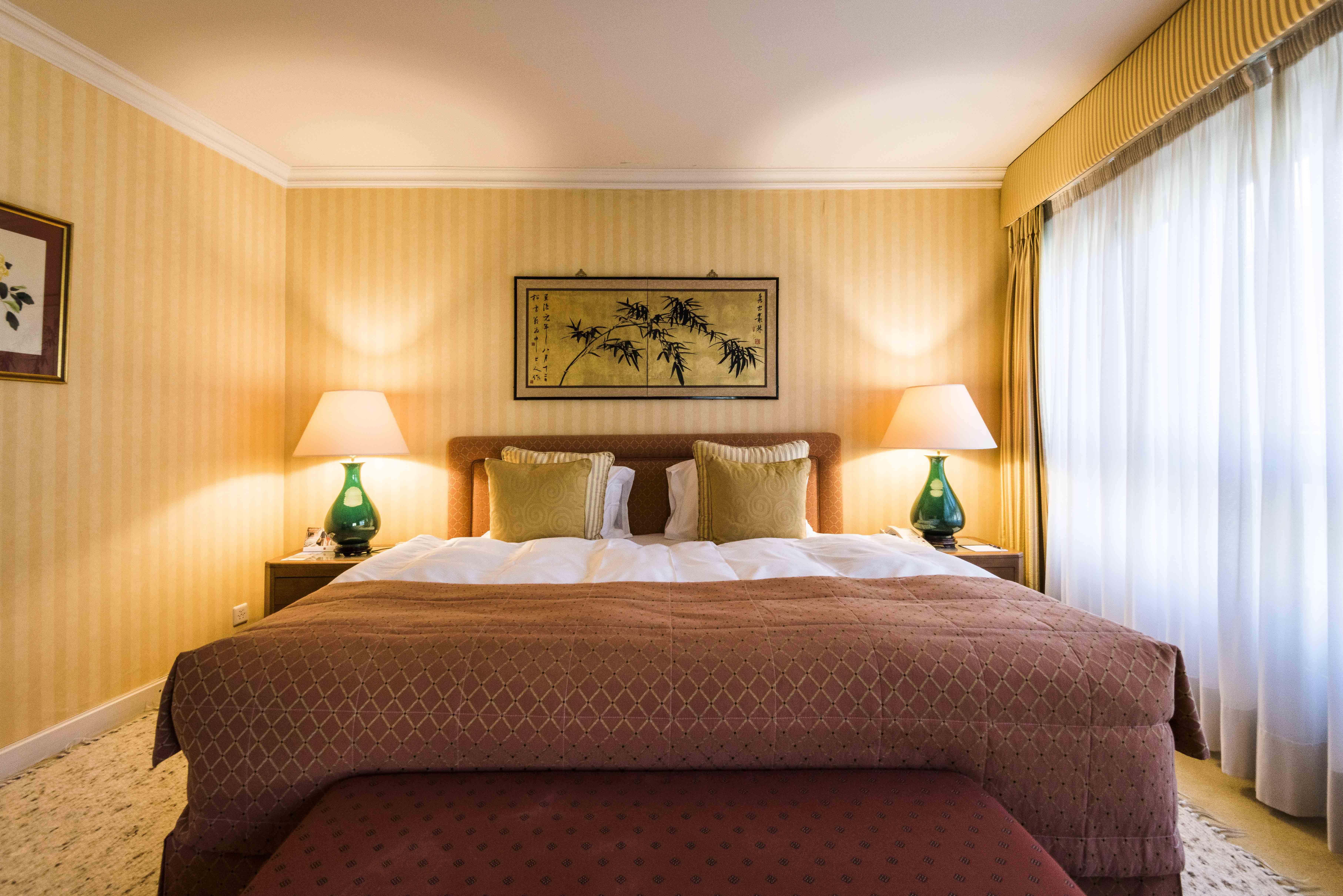 Royal Plaza Montreux Exterior foto A bedroom at the hotel