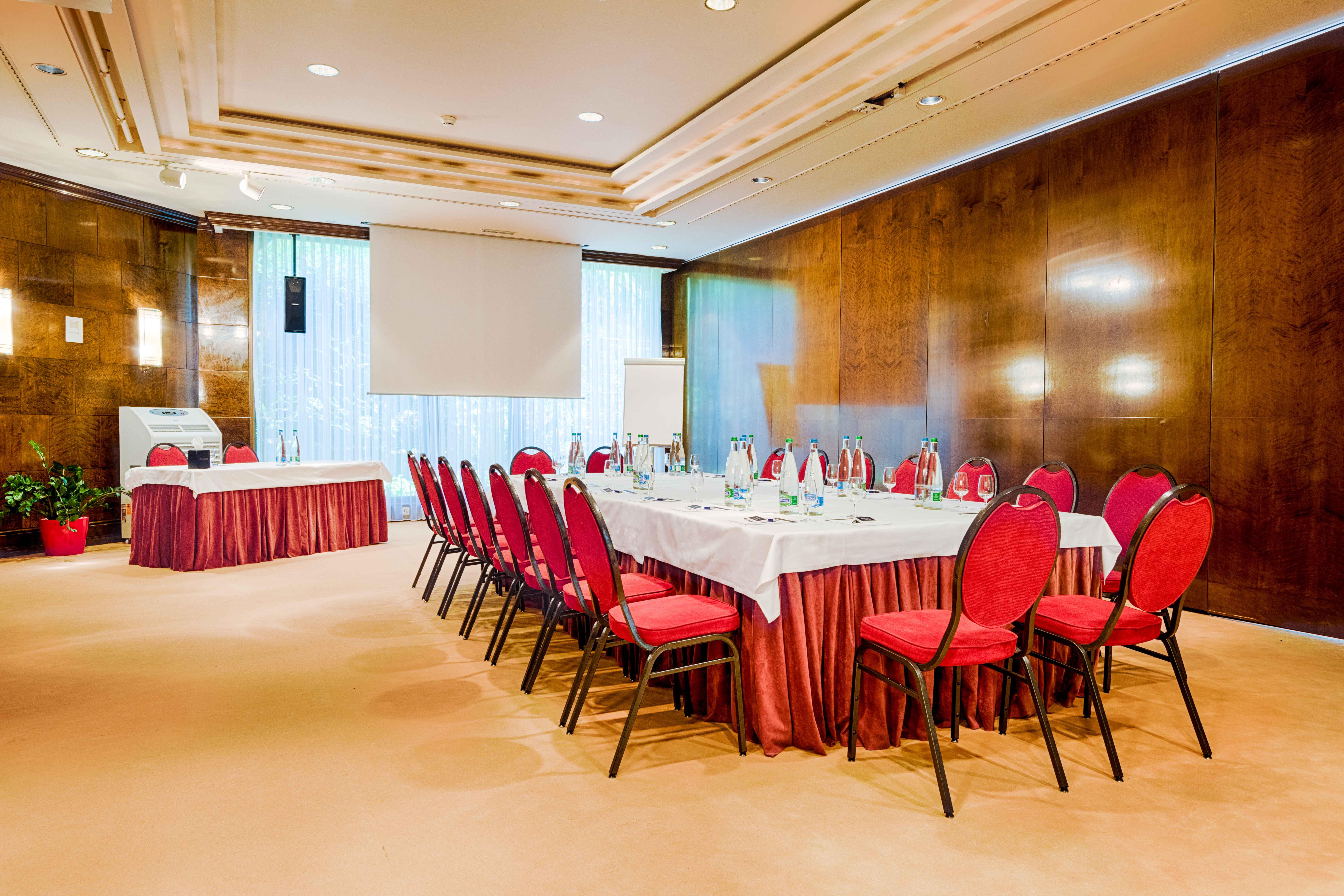 Royal Plaza Montreux Exterior foto Meeting room