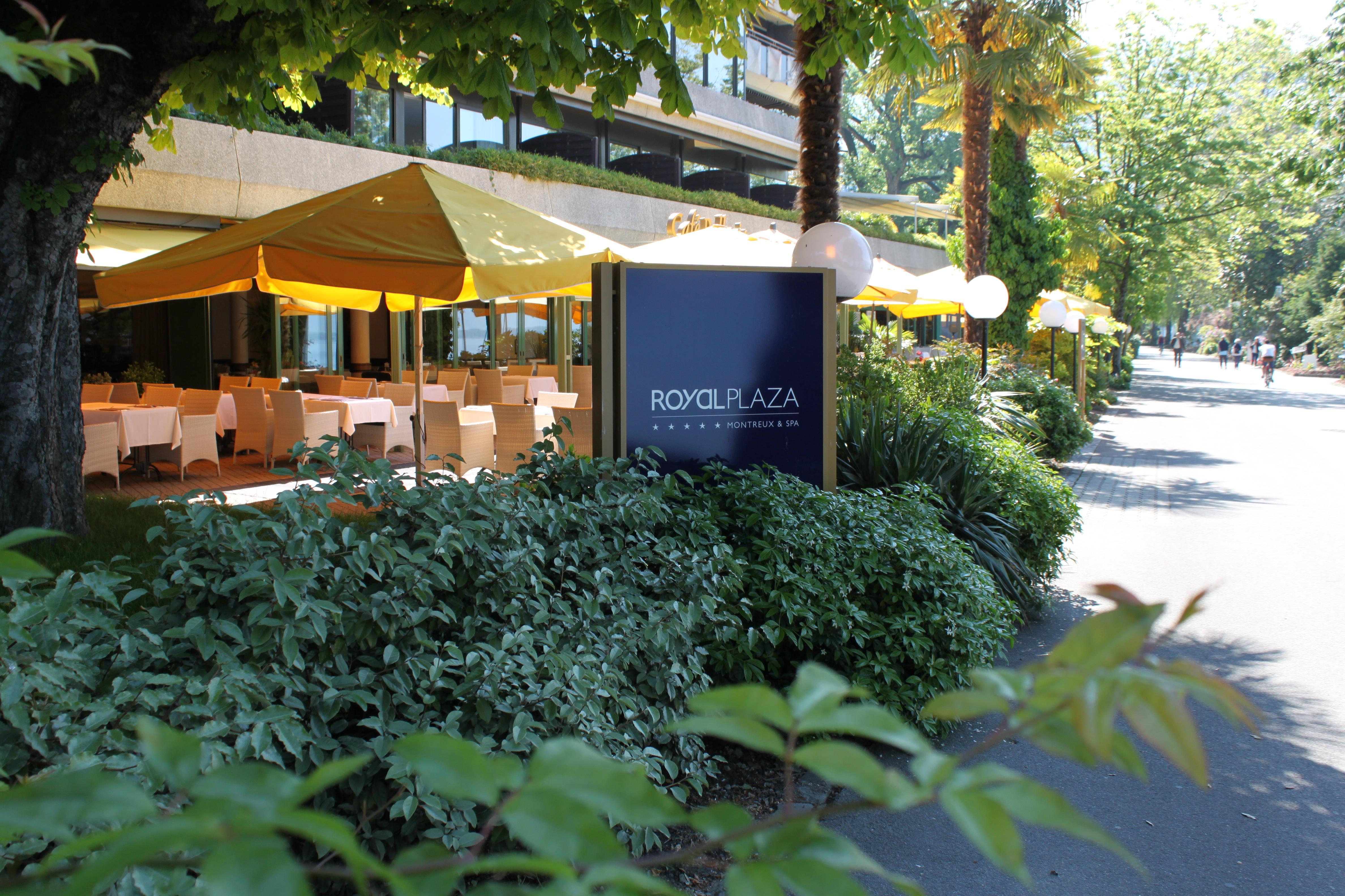 Royal Plaza Montreux Exterior foto Royal Plaza Hotel